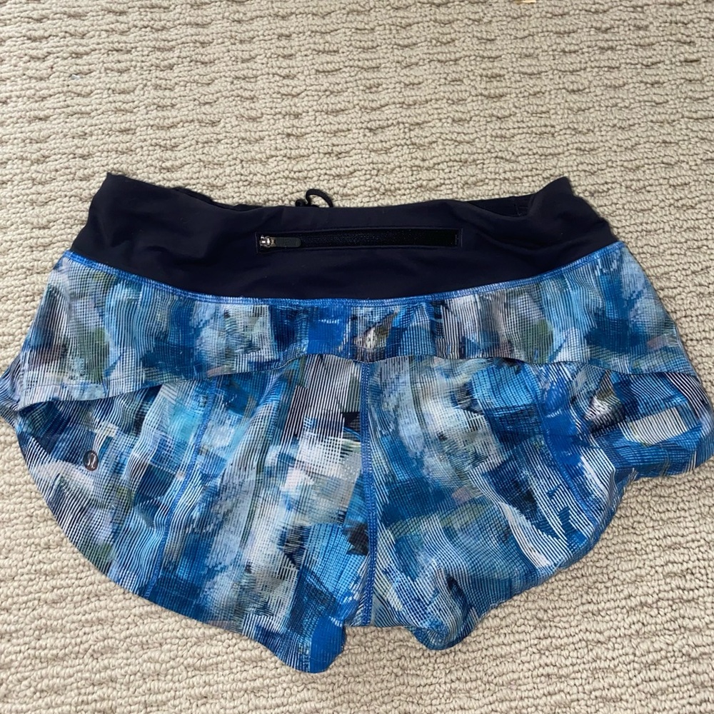 BLUE LULULEMON SPEED UP SHORTS